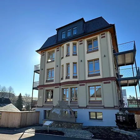 Hotel Urlaubshaus-erzgebirge *